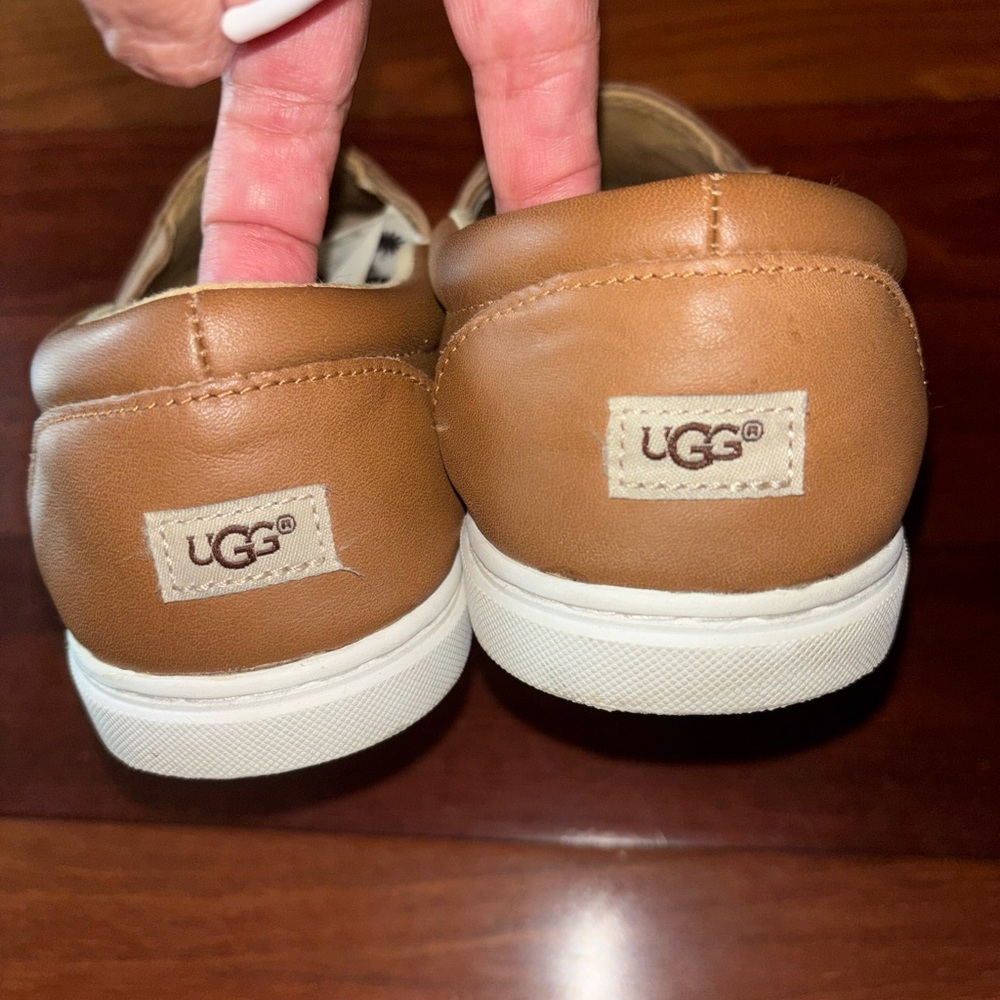 UGG Chestnut Leather Slip-On Sneakers - Picture 6 of 8
